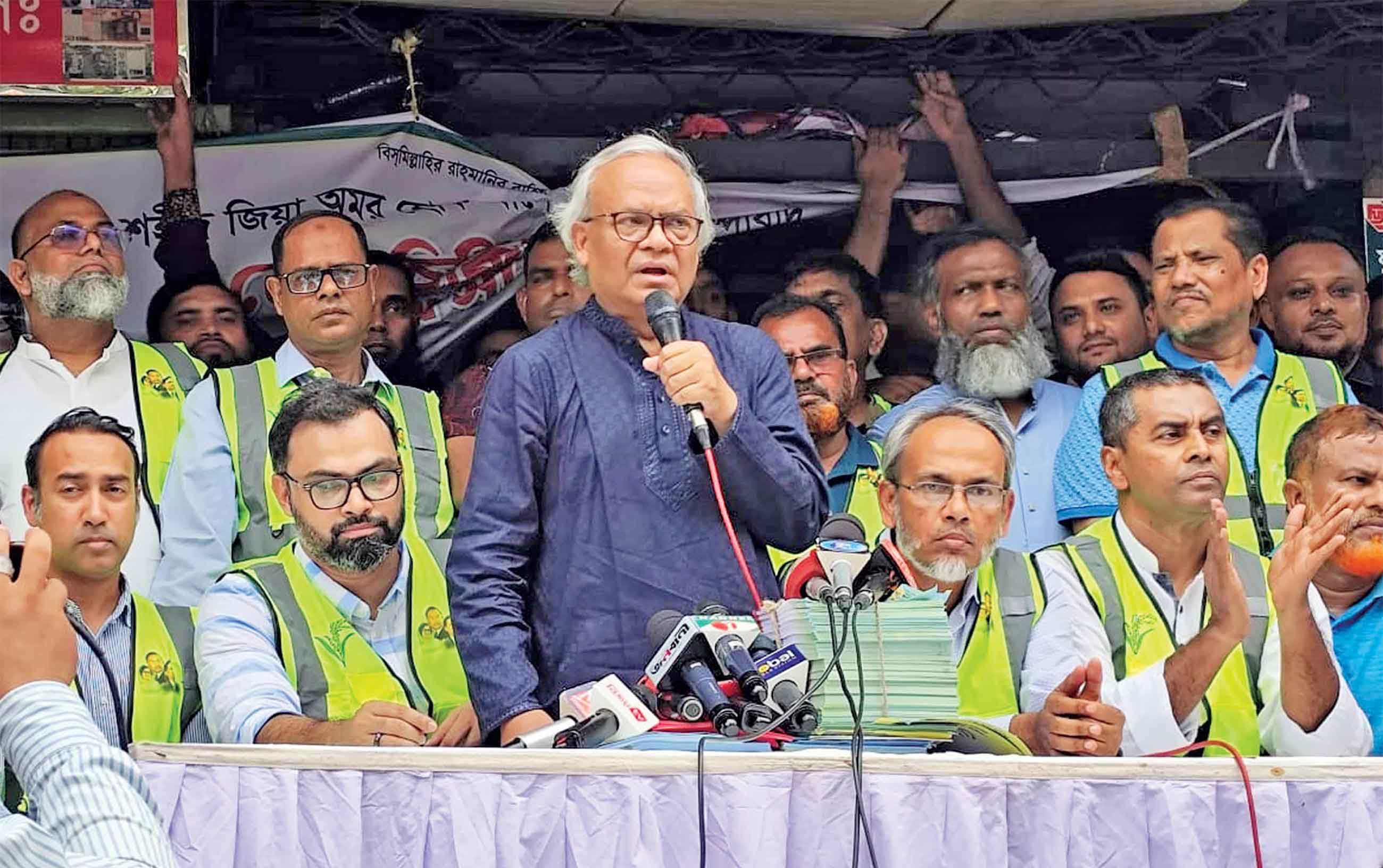 ৮০৩ এসআইর মধ্যে ২০০ জনের বাড়িই গোপালগঞ্জে