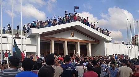 ৫ আগস্ট জাতীয় দিবস ও সাধারণ ছুটি ঘোষণা হতে পারে