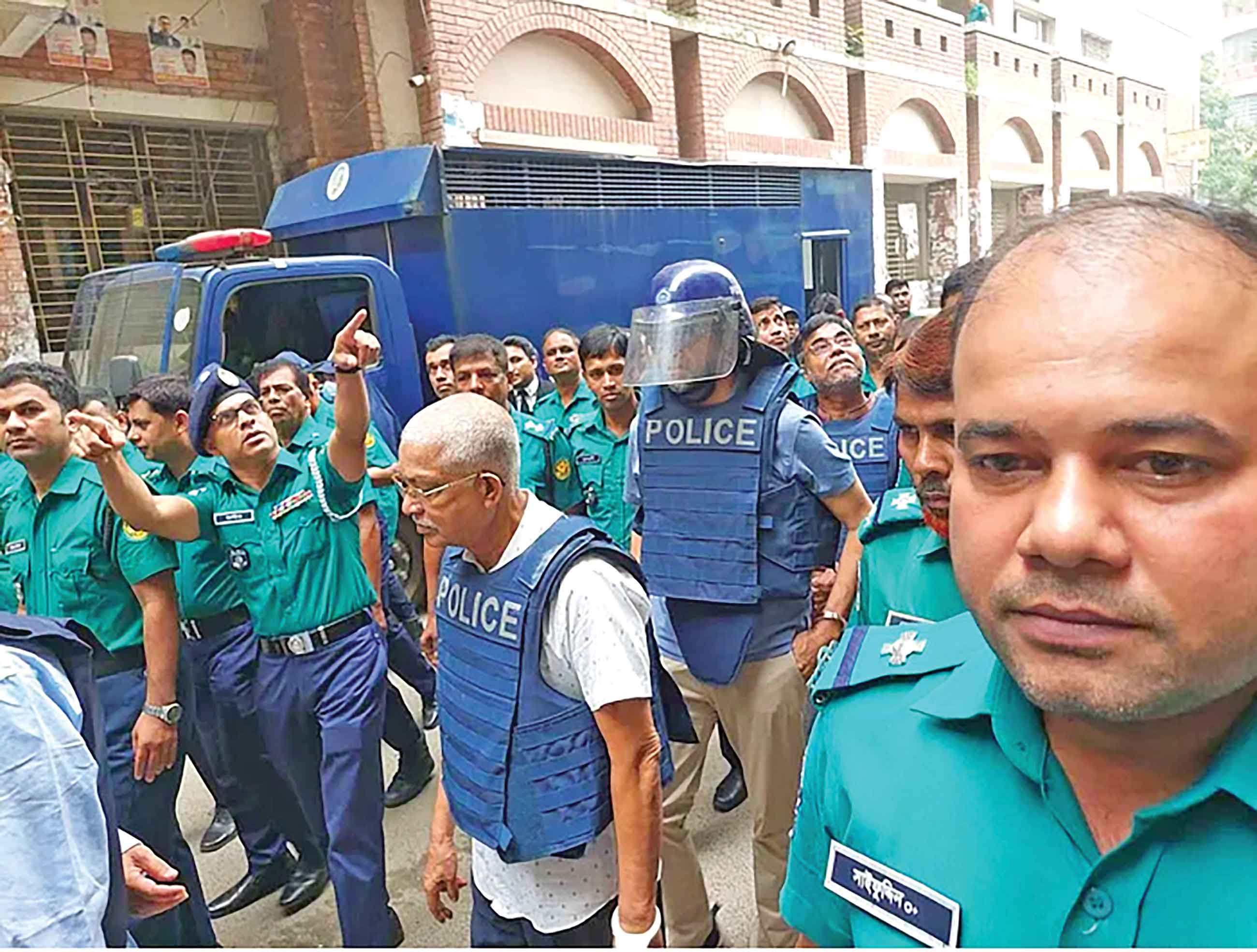 শমসের মবিন আটক আতিকুল কারাগারে