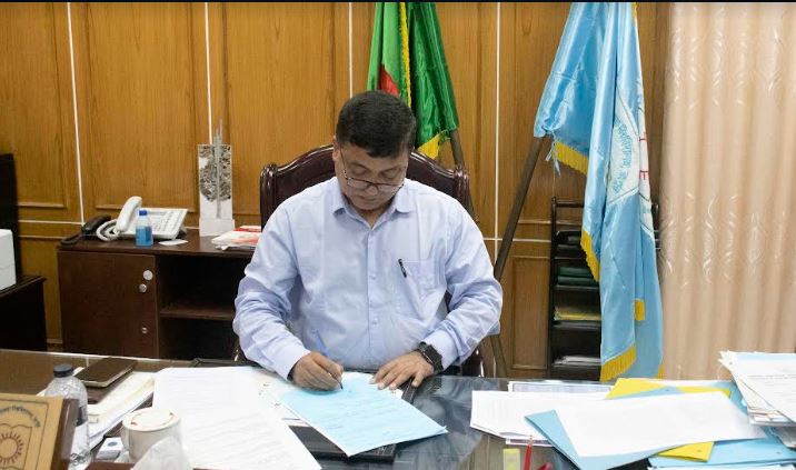 শহীদ আবু সাঈদ সিজিপিএ ৩.৩০ পেয়ে স্নাতকে উত্তীর্ণ