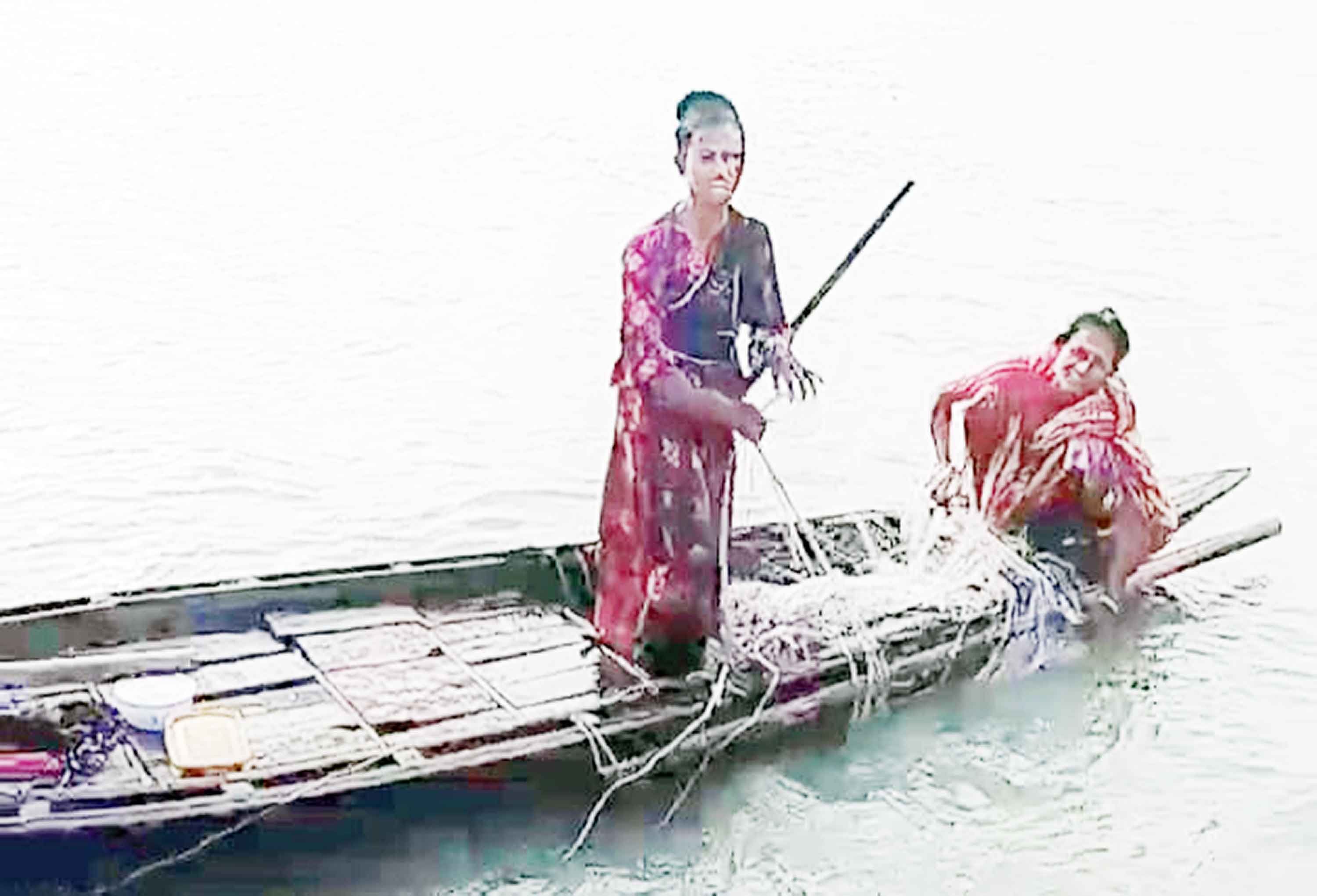 মেঘনা-সুগন্ধা ও বিষখালীতে ইলিশ নিধন উৎসব