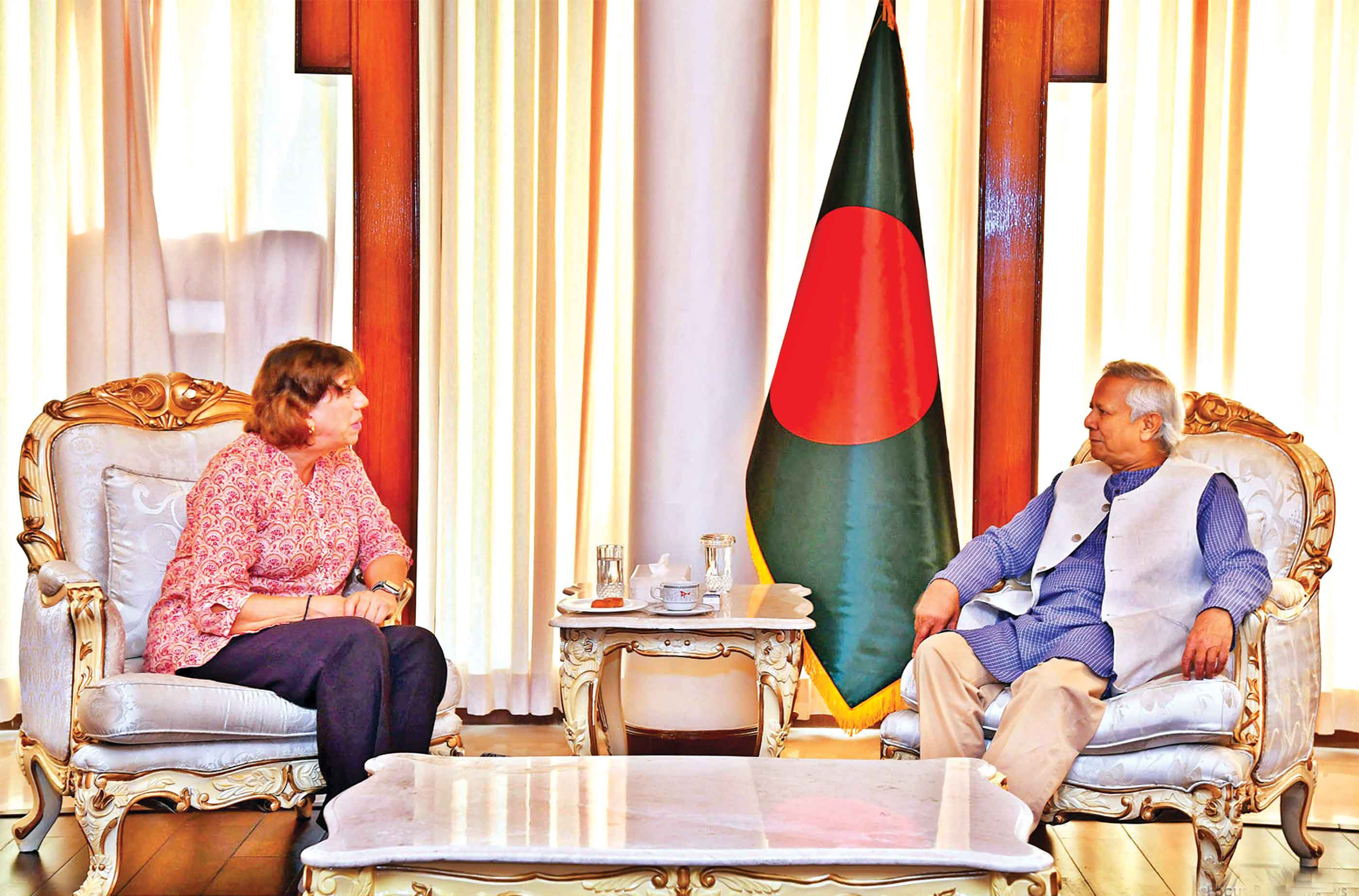 প্রধান উপদেষ্টার সঙ্গে নেদারল্যান্ডসের বিদায়ী রাষ্ট্রদূতের সাক্ষাৎ