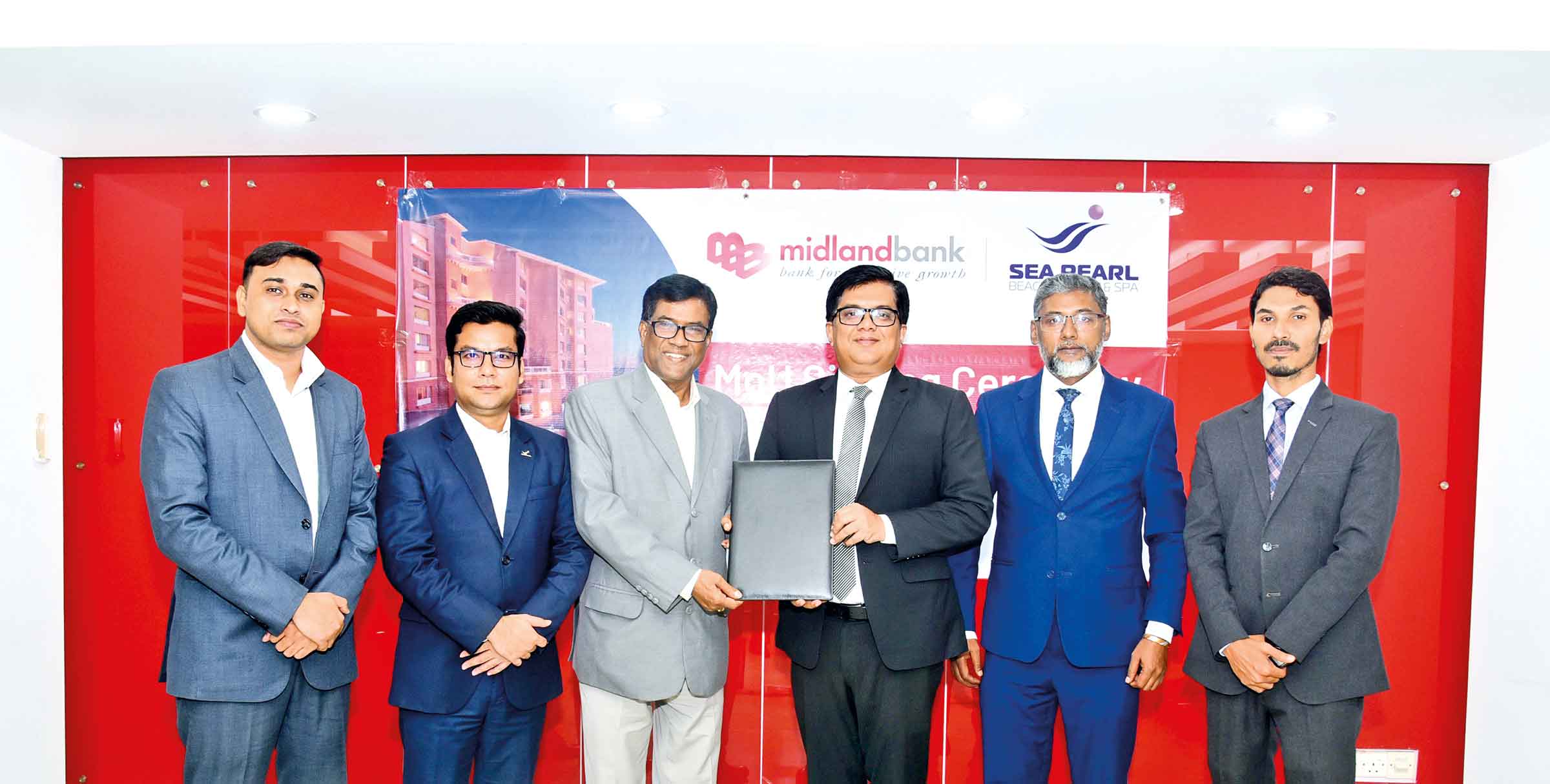 মিডল্যান্ড ব্যাংক-সি পার্ল সমঝোতা স্মারক স্বাক্ষর