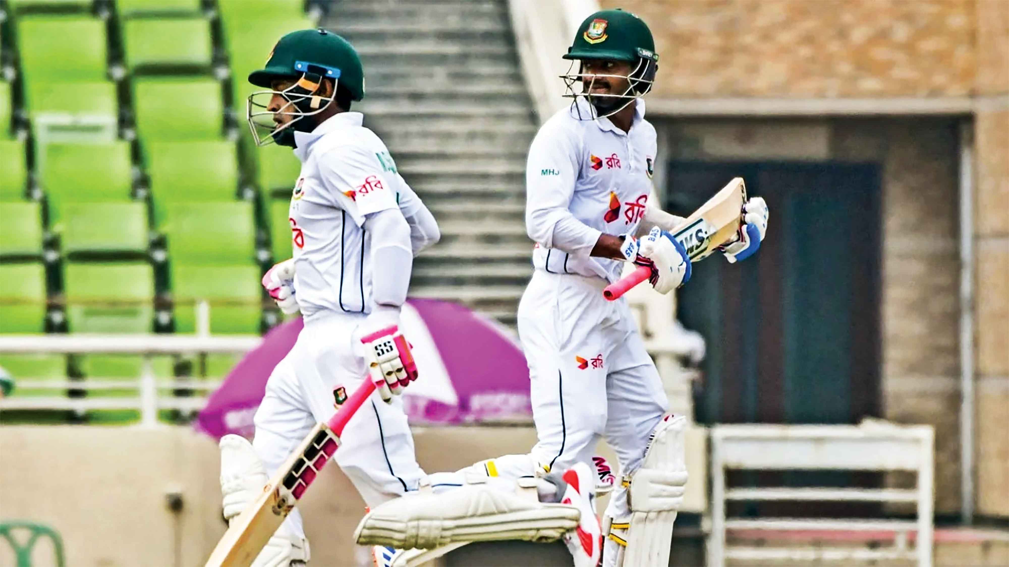 স্বস্তি নিয়ে দ্বিতীয় দিন শেষ করল বাংলাদেশ