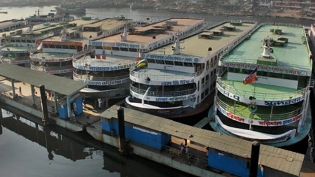 ঘূর্ণিঝড় ডানা, যেসব রুটে লঞ্চ চলাচল বন্ধ