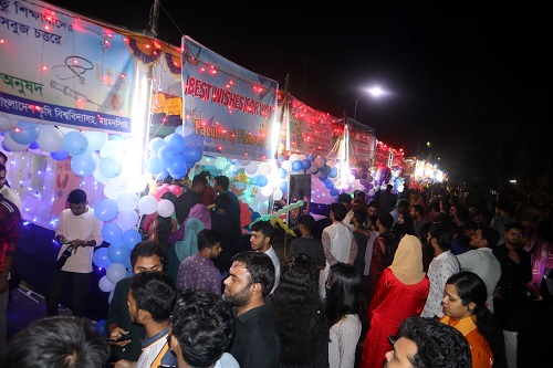 ভর্তি পরীক্ষা  উপলক্ষে উৎসবমুখর বাকৃবি