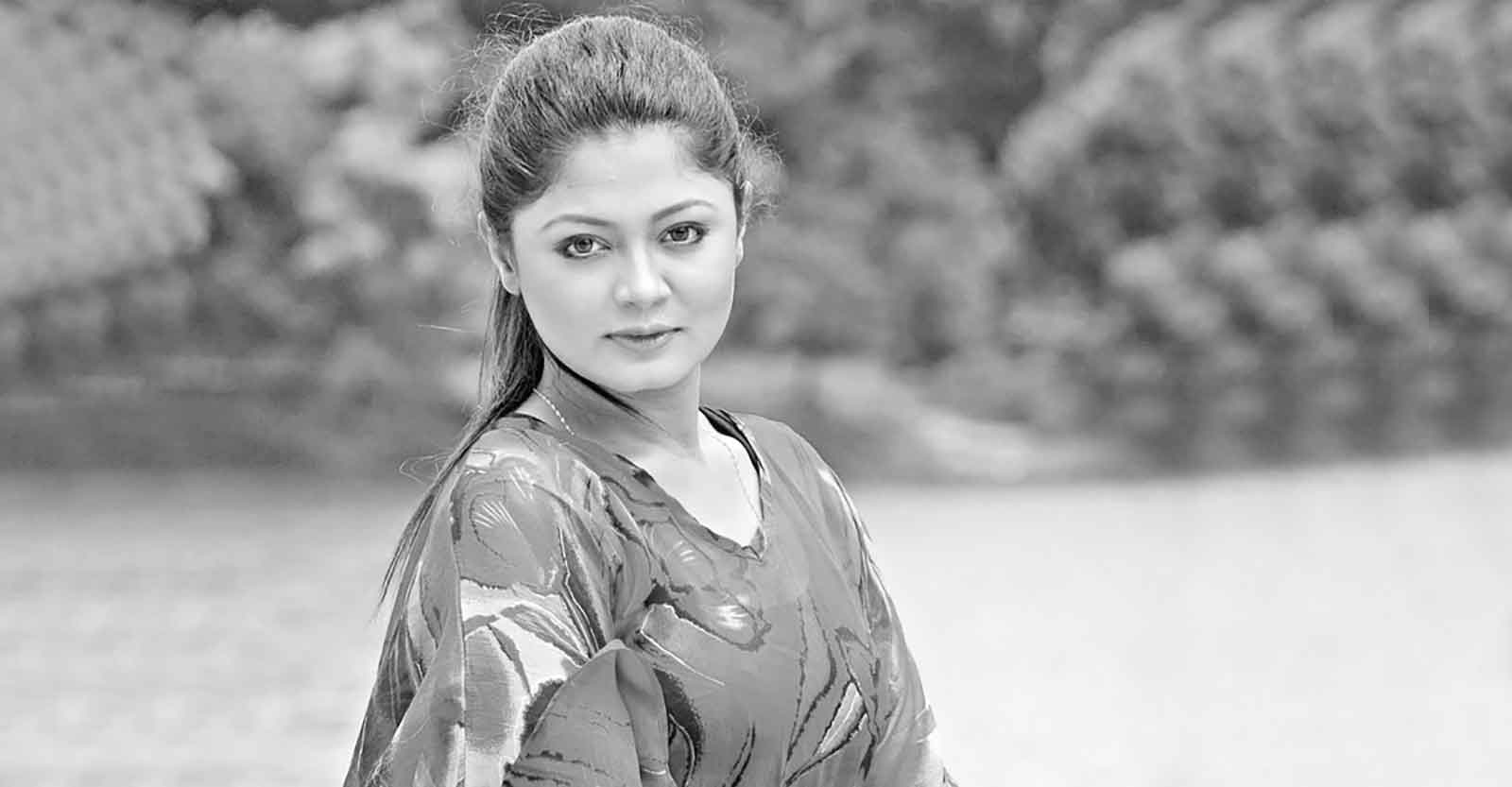 আসছে মৌসুমী হামিদের 'নয়া মানুষ'