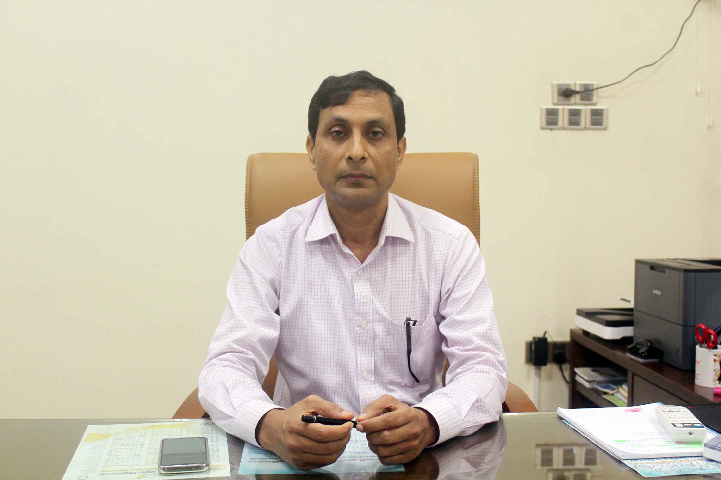 রুয়েটে নতুন ভিসির যোগদান