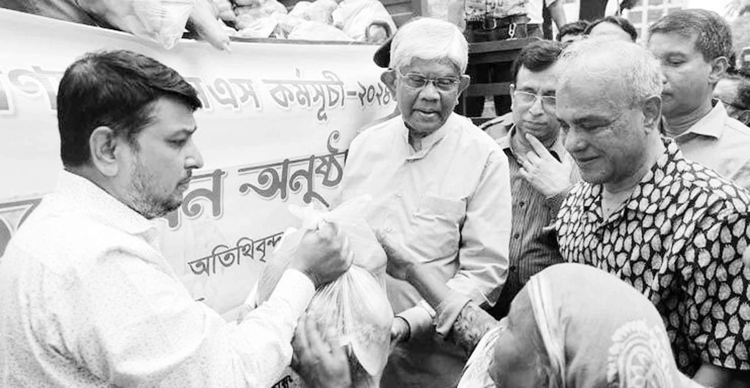 প্রতিদিন কম দামে পণ্য পাচ্ছেন ১২ থেকে ১৩ হাজার মানুষ