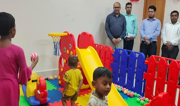পটুয়াখালী জেলা প্রশাসক কার্যালয়ে ডে কেয়ার সেন্টার এবং ব্রেস্ট ফিডিং কর্নারের উদ্বোধন