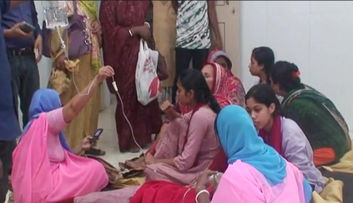গাইবান্ধায় জরায়ু মুখে ক্যান্সার প্রতিরোধী টিকা নেওয়া ১৬ শিক্ষার্থী অসুস্থ