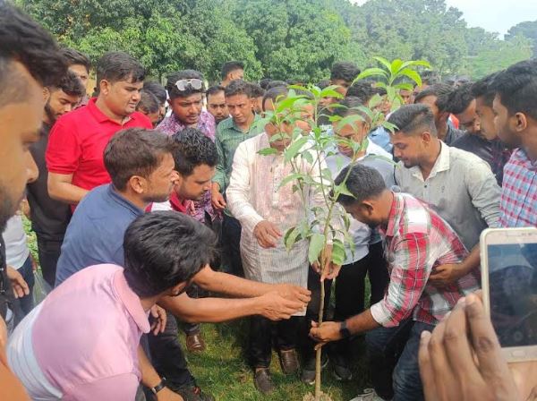 বানেশ্বর কলেজ ছাত্রছাত্রীদের সাথে রাজনৈতিক মতবিনিময়