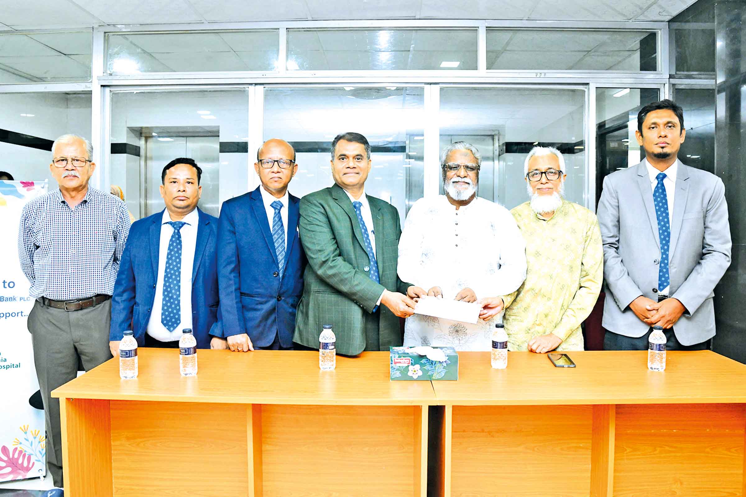 বাংলাদেশ থ্যালাসেমিয়া হাসপাতালে শাহ্‌জালাল ইসলামী ব্যাংকের সিএসআর তহবিলে ১০ লাখ টাকা অনুদান