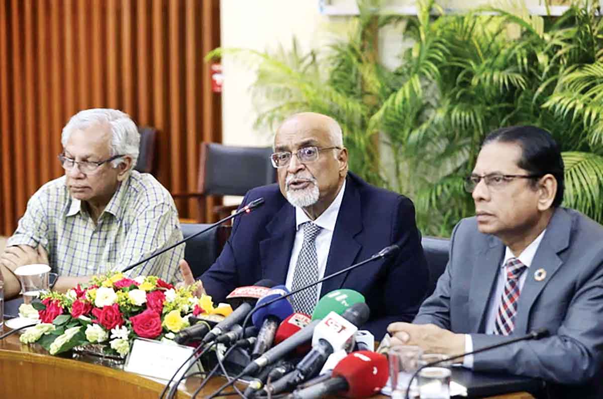 পতিত সরকারের আমলে প্রশাসন রাজনীতির কাছে জিম্মি ছিল