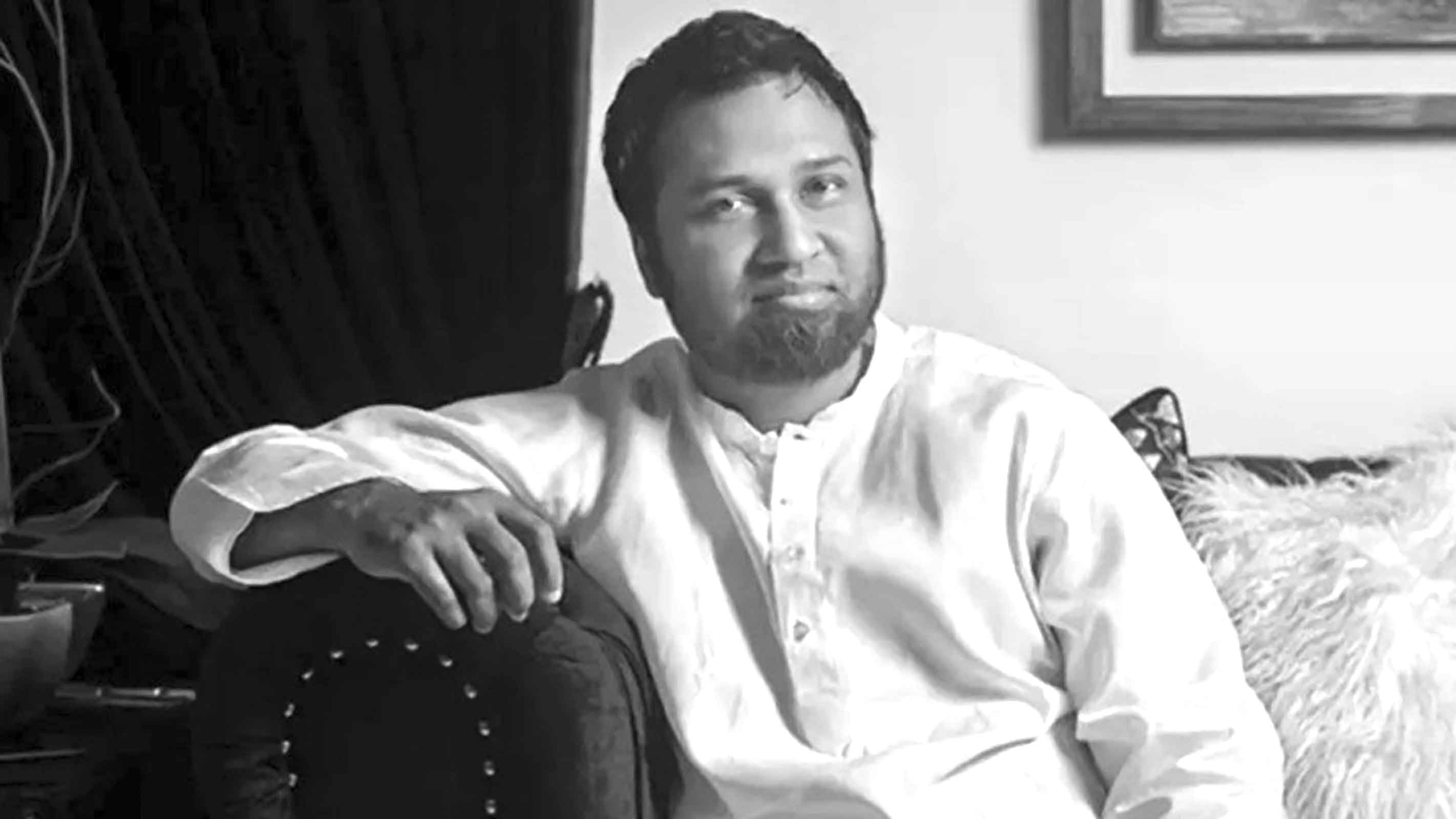 গান বাংলার ছদ্মবেশে তাপসের অজানা গল্প