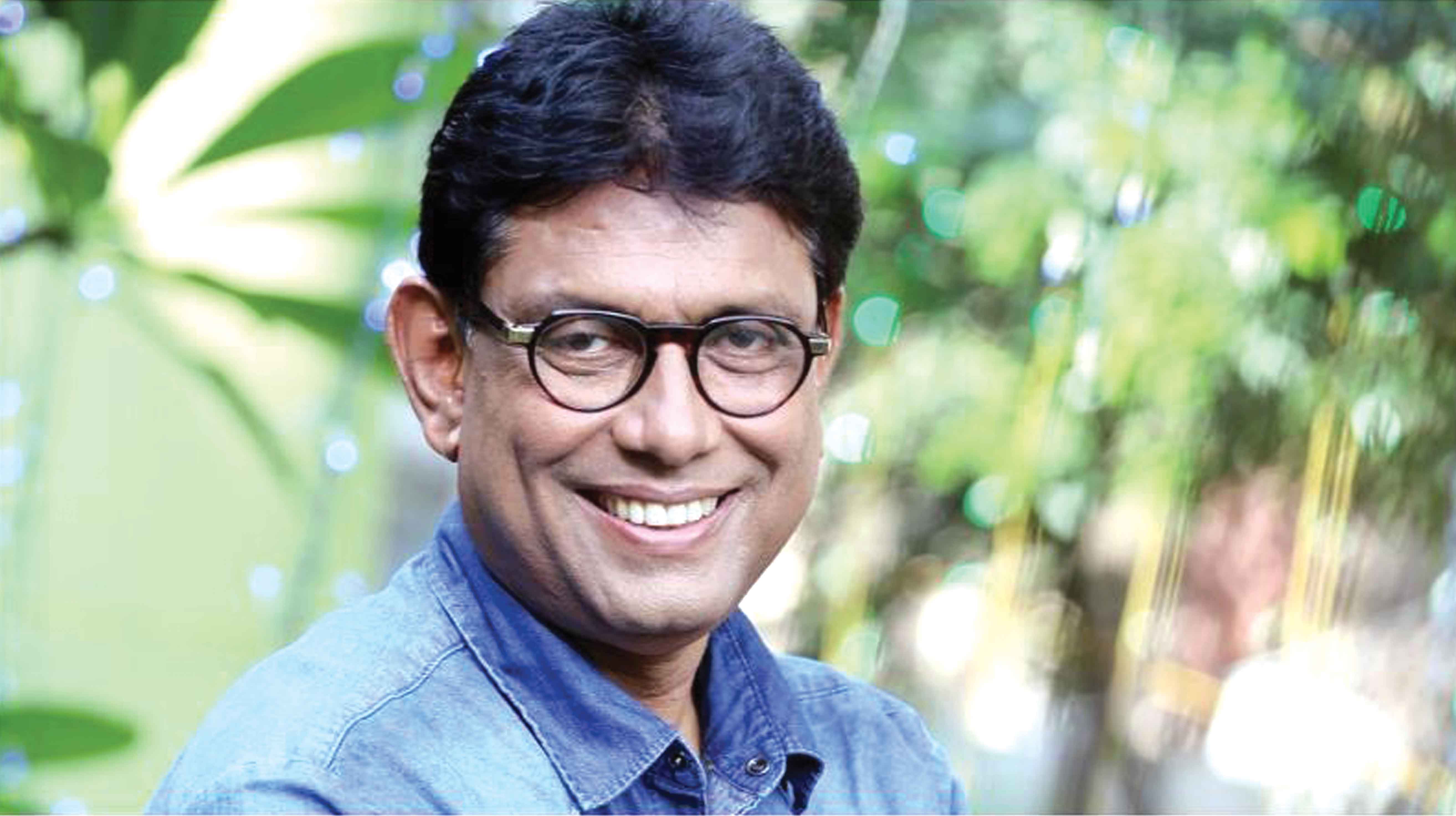 মনোবিজ্ঞানীর চরিত্রে আফজাল হোসেন
