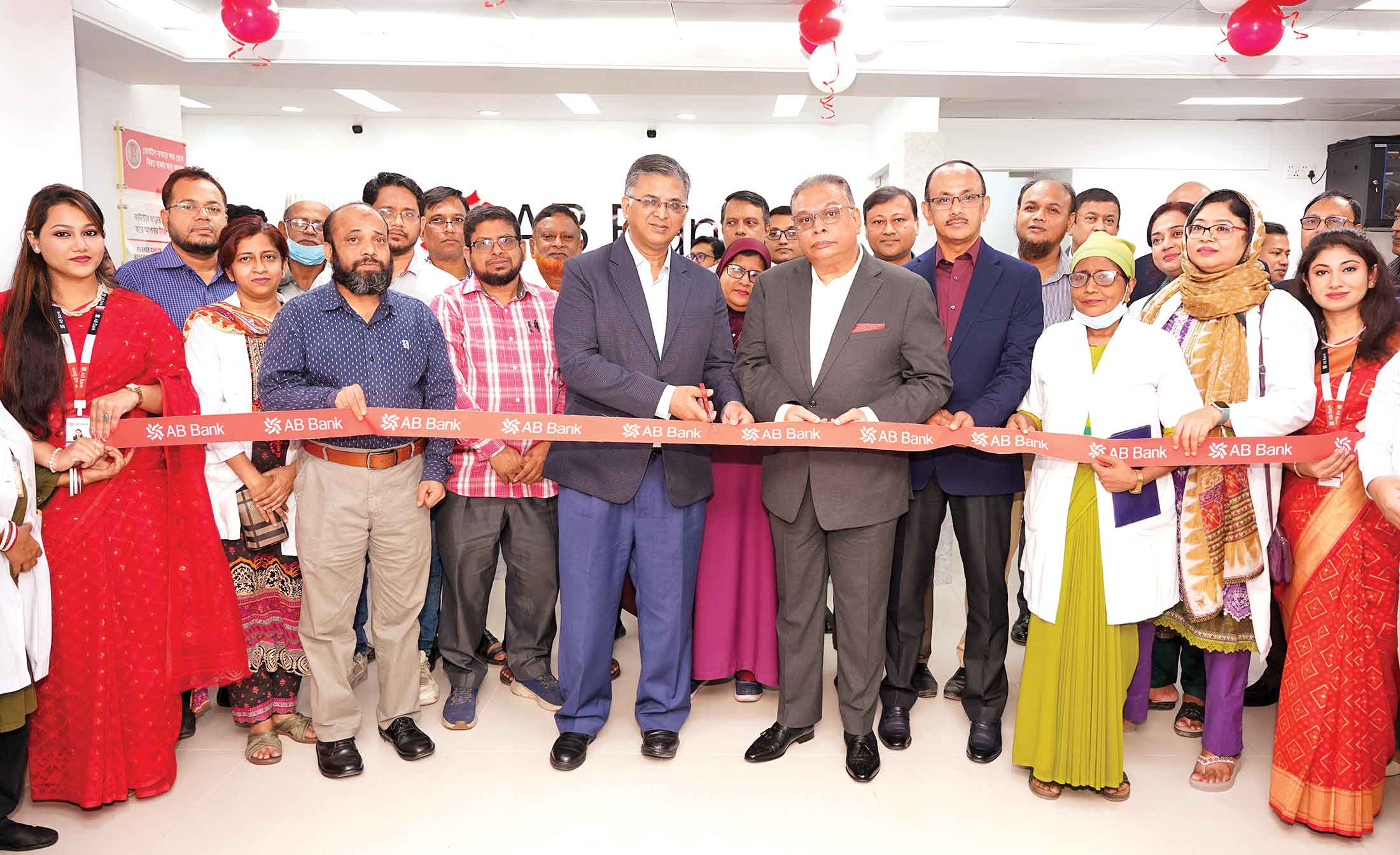 জাতীয় হৃদরোগ ইনস্টিটিউটে এবি ব্যাংকের কালেকশন বুথ উদ্বোধন