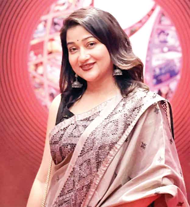 ইন্ডাস্ট্রিতে আগের মতো গতি নেই : দীপা