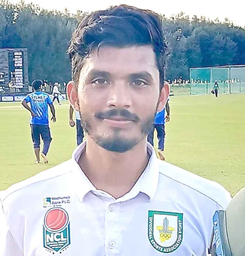 অমিত-আরিফুলের সেঞ্চুরির দিনে পিনাকের ৯৯