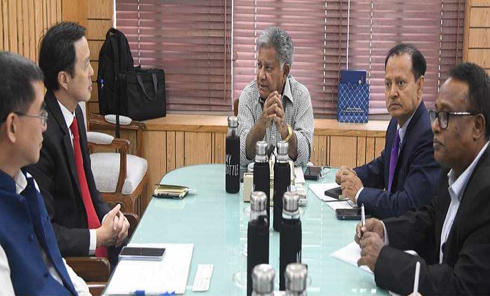 বন্দর ও জাহাজ শিল্পে বিনিয়োগ করতে সিঙ্গাপুরের প্রতি নৌপরিবহন উপদেষ্টার আহ্বান