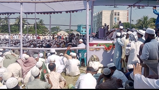আড়াইহাজারে ওলামা মাশায়েখদের মহাসম্মেলন অনুষ্ঠিত