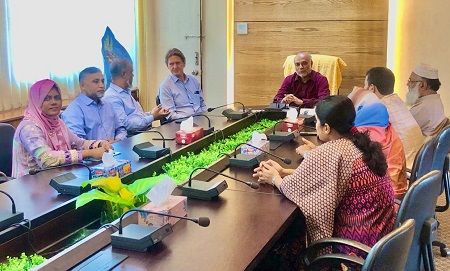 বাকৃবিতে মারডক বিশ্ববিদ্যালয়ের গবেষকদের সঙ্গে উপাচার্যের মতবিনিময়