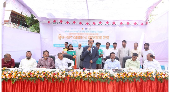 খিলগাঁও তালতলা কিচেন মার্কেটে ক্লিনআপ ও সচেতনতা অভিযান