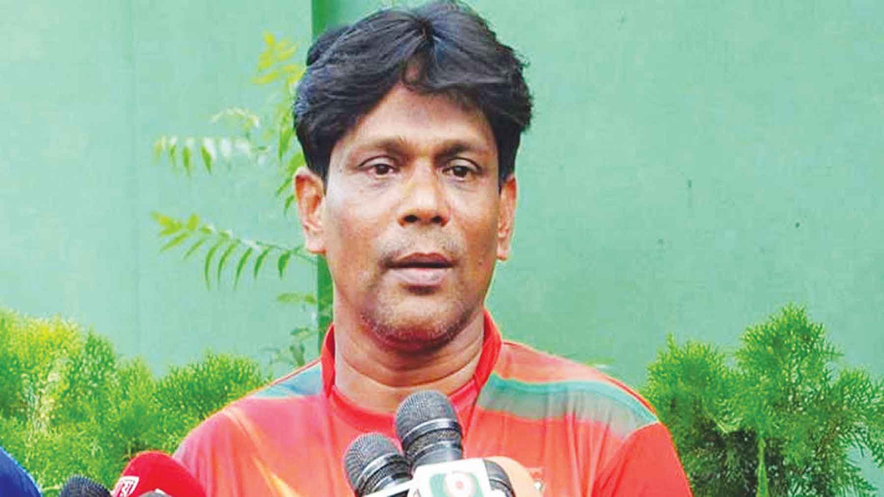 বিসিবি থেকে ডাক পাওয়ার অপেক্ষায় রফিক