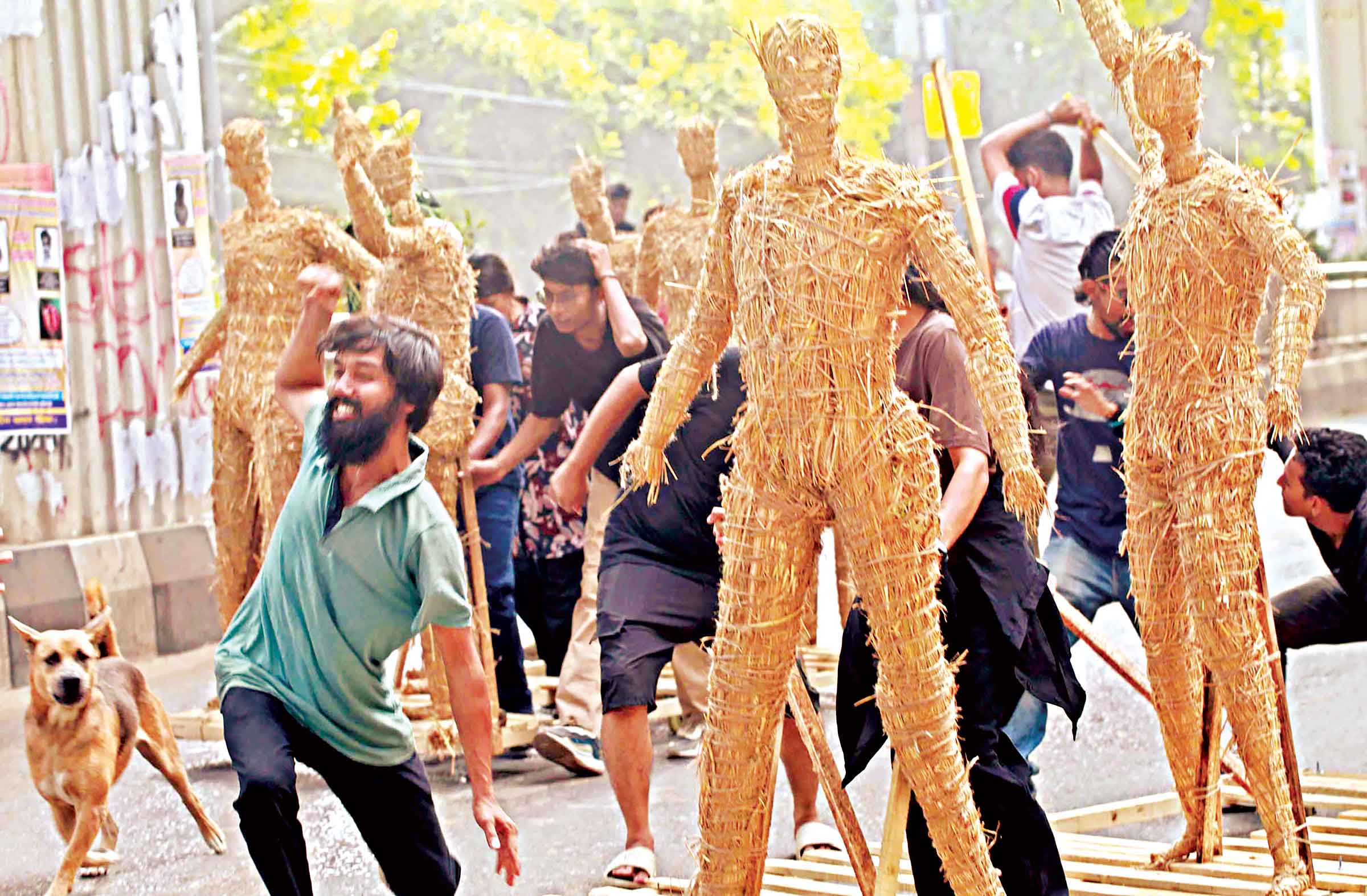 জুলাই বিপস্নবের ১০০তম দিনে ভালোবাসায় সিক্ত শহীদেরা
