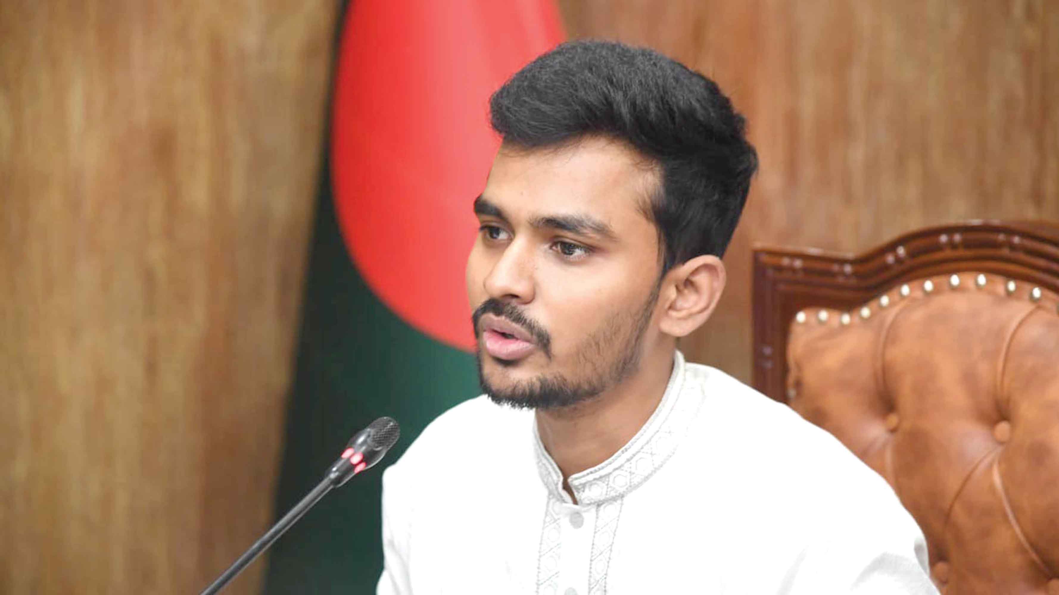 বিসিবি জোড়াতালি দিয়ে চলছে : আসিফ মাহমুদ