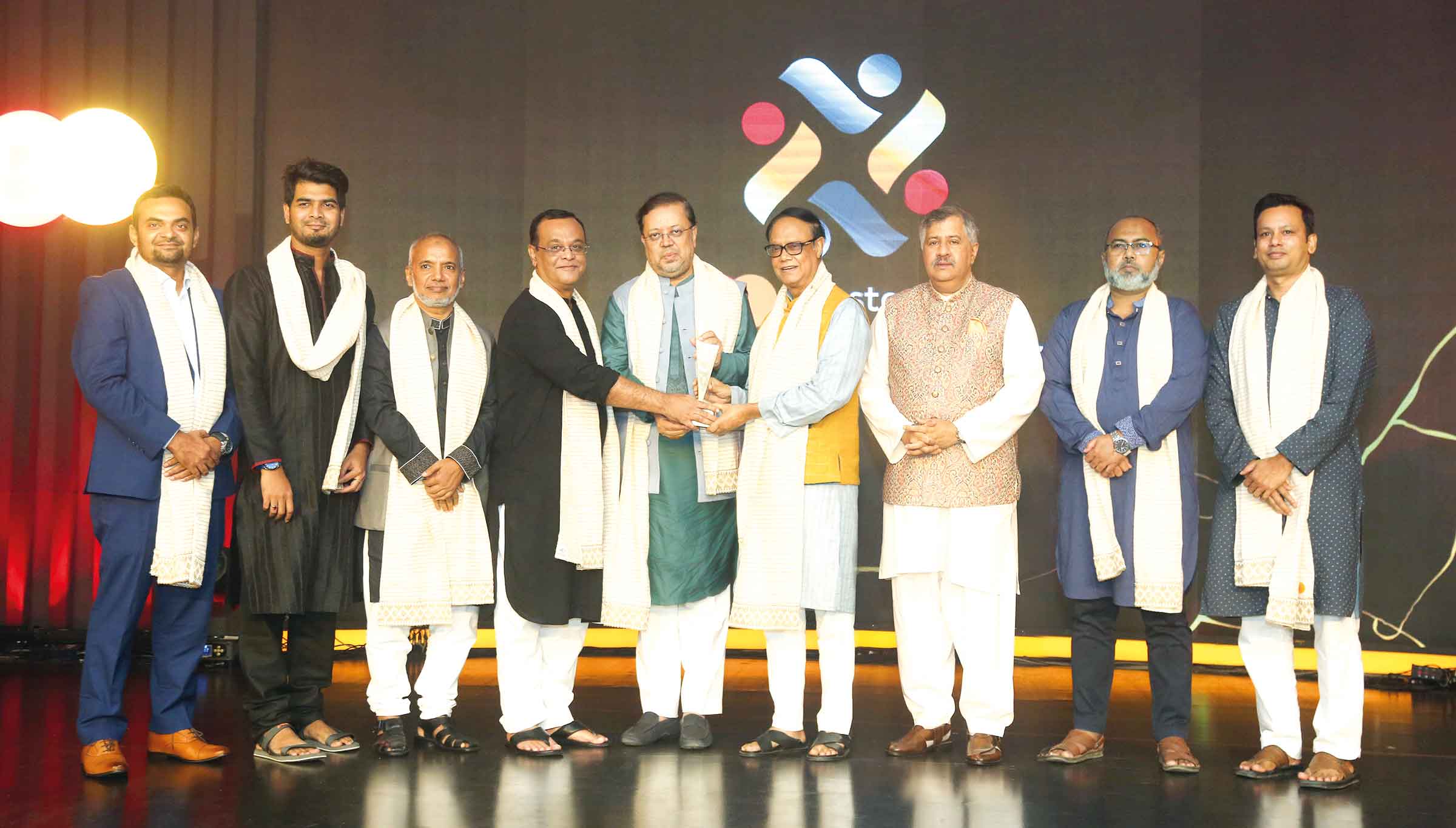 মাস্টারকার্ড এক্সিলেন্স অ্যাওয়ার্ডস পেল সাউথইস্ট ব্যাংক