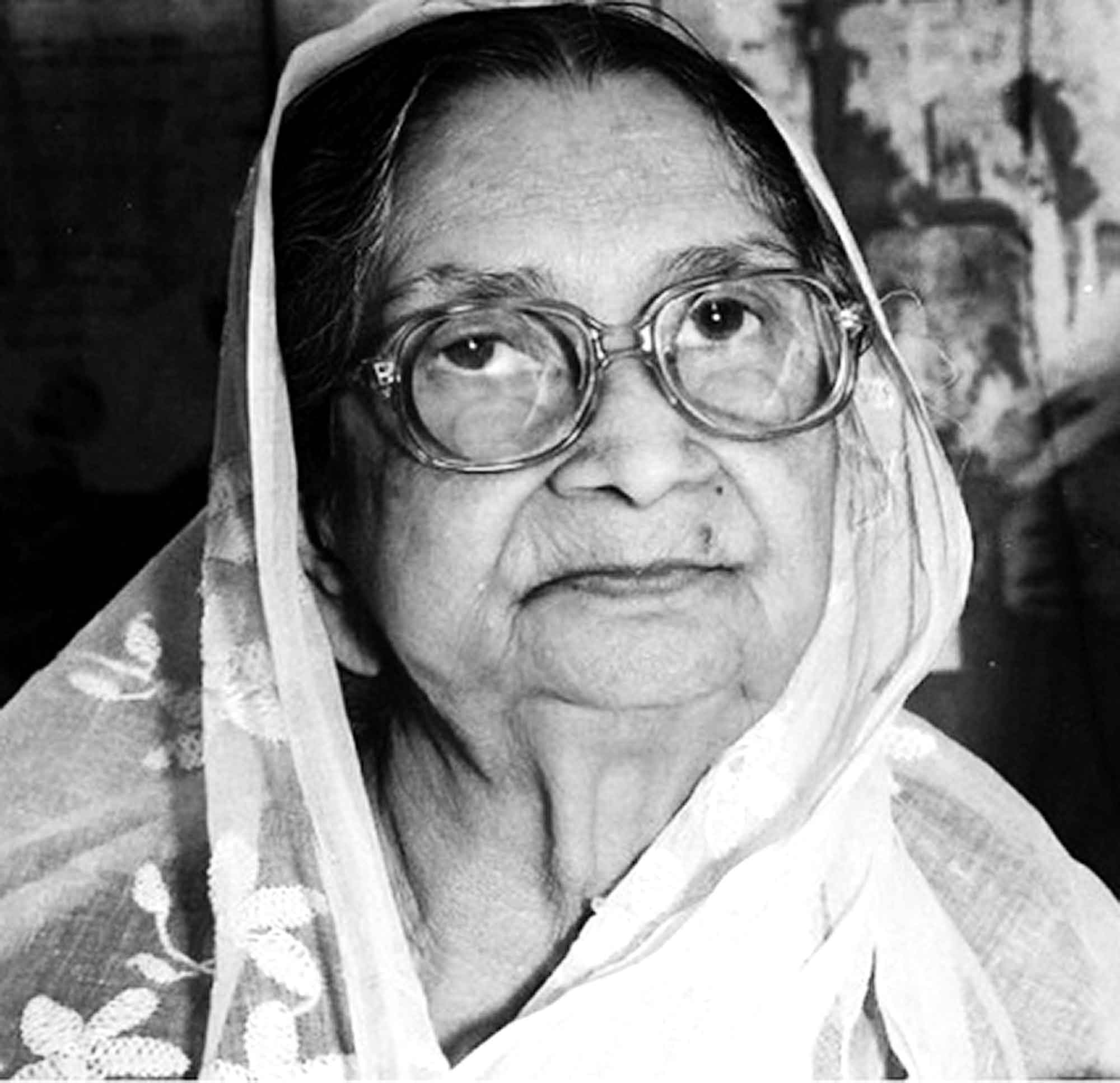 মহীয়সী নারী সুফিয়া কামাল
