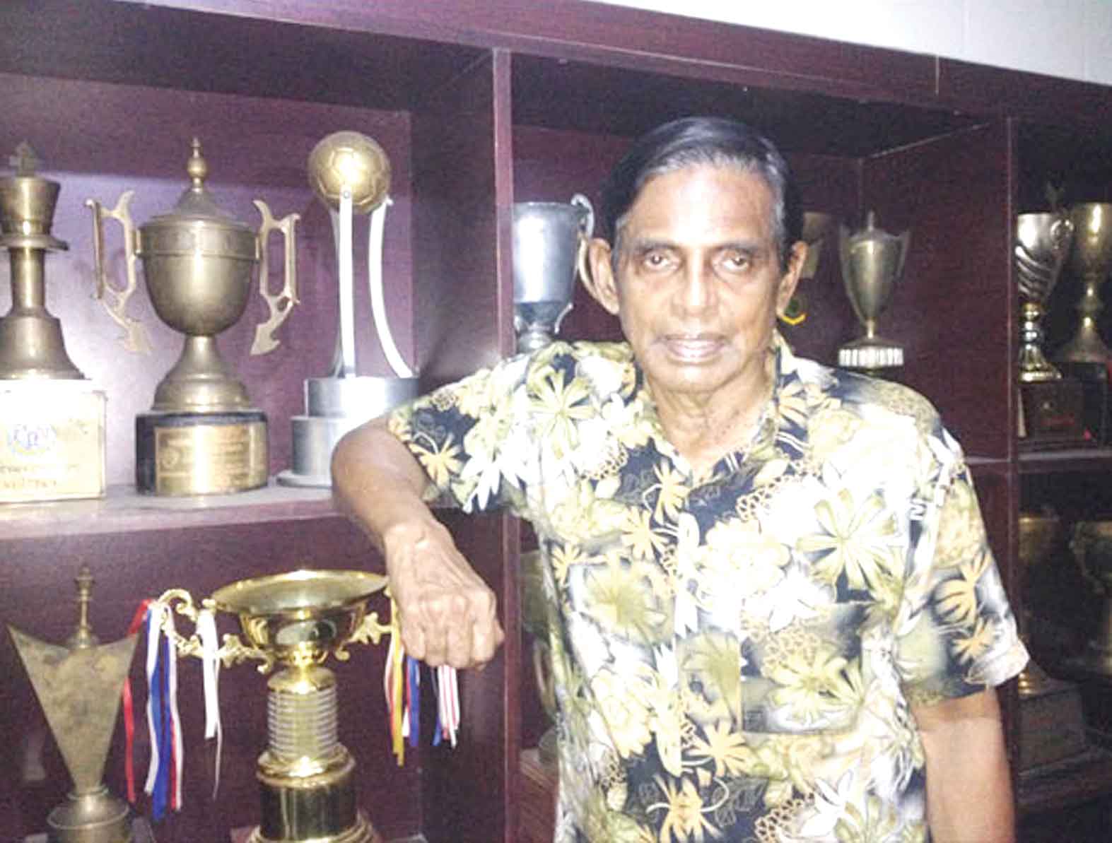 স্বাধীন বাংলা ফুটবল দলের অধিনায়ক জাকারিয়া পিন্টু আর নেই