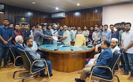 বঙ্গবন্ধু হলকে ‘বিজয়-২৪’ নামকরণের দাবি পবিপ্রবি শিক্ষার্থীদের