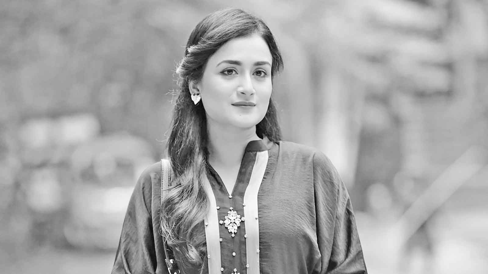 বিয়ের পর বরকত বেড়ে গেছে নাদিয়া