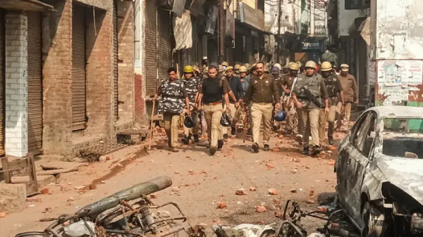 মসজিদ ঘিরে উত্তেজনা : ভারতে গুলি করে ৩ মুসলিমকে হত্যা
