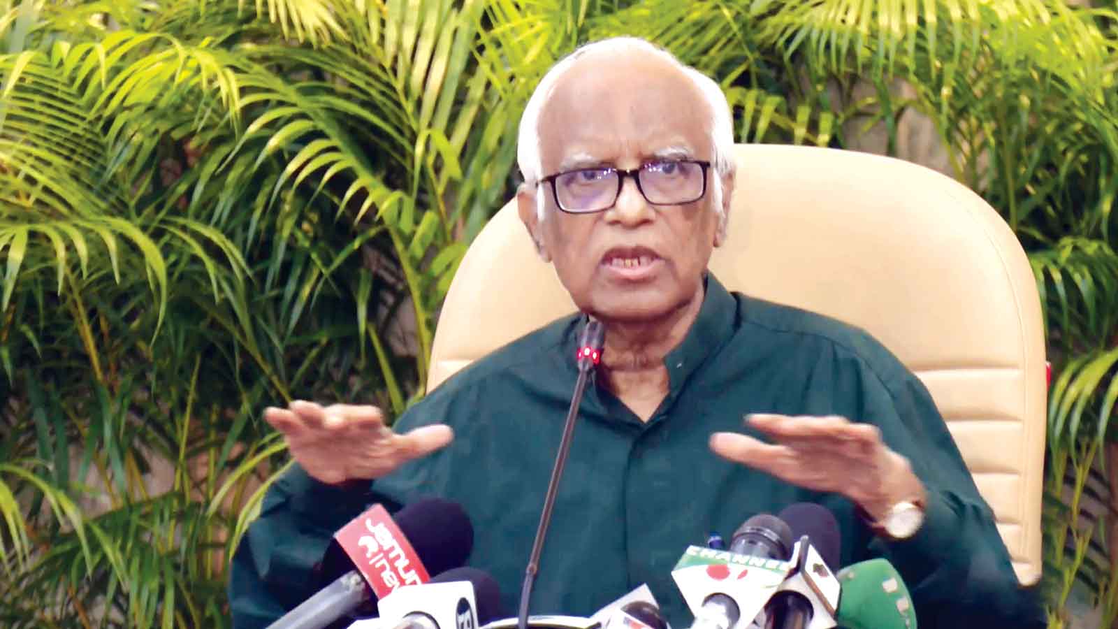 বিশৃঙ্খলা :'অর্থনৈতিক মন্দার' শঙ্কায় পরিকল্পনা উপদেষ্টা