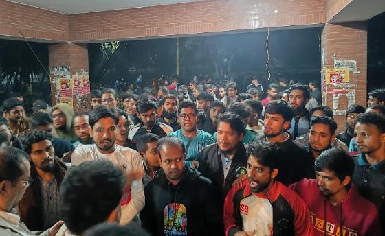 জাবিতে চারুকলা ভবন নির্মাণ নিয়ে শিক্ষার্থীদের পক্ষে বিপক্ষে অবস্থান