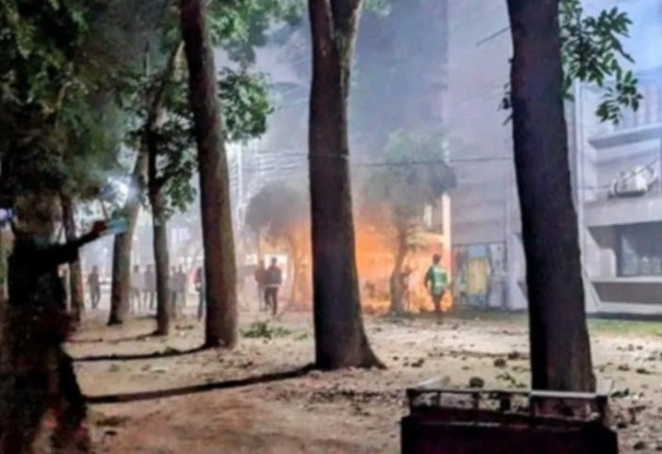 রাবিতে খেলায় মারামারি নিয়ে বির্তক যেন পিছুই ছাড়ছে না