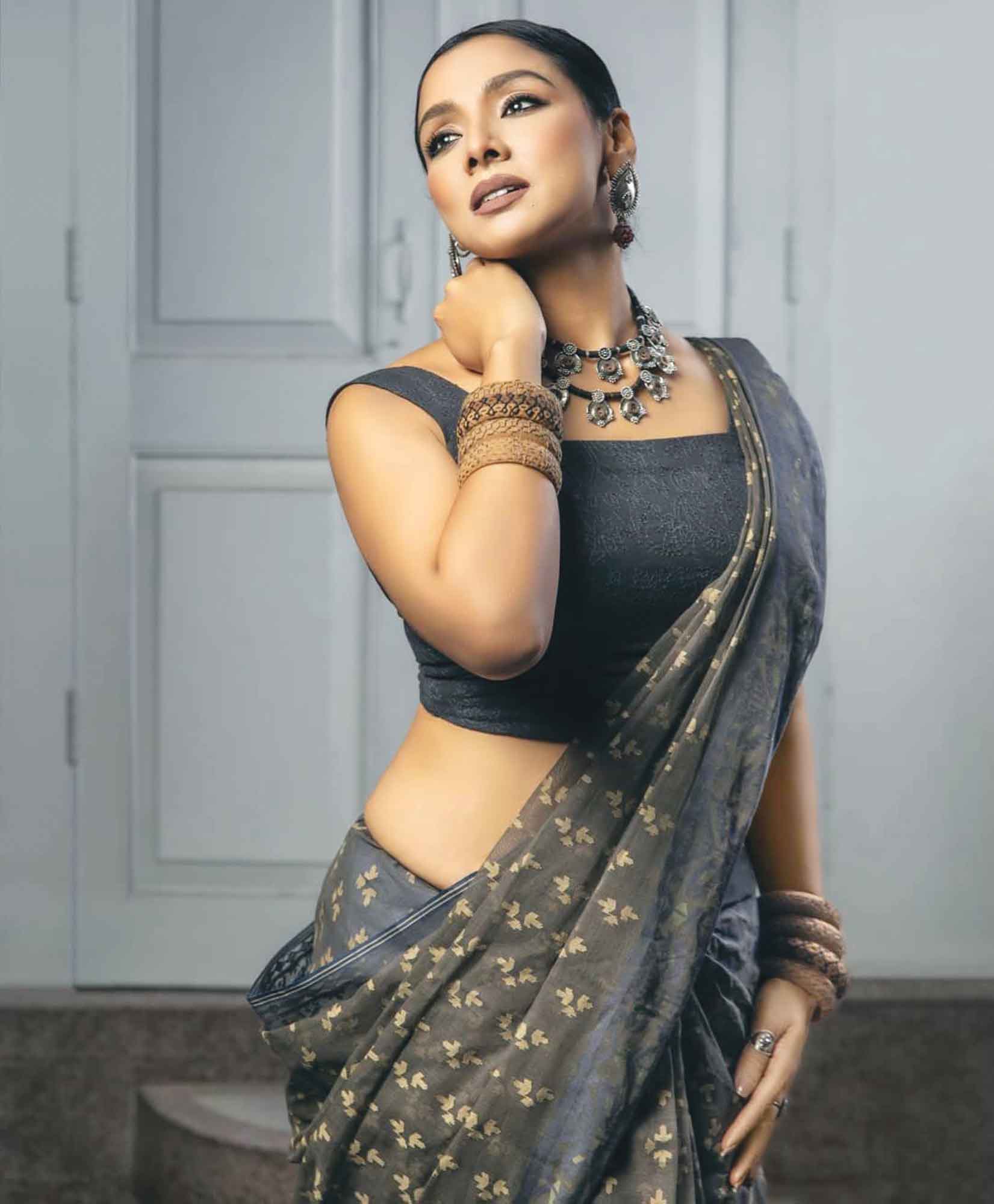 ৮০ বছর বয়সেও মডেলিং করতে চাই রুনা খান