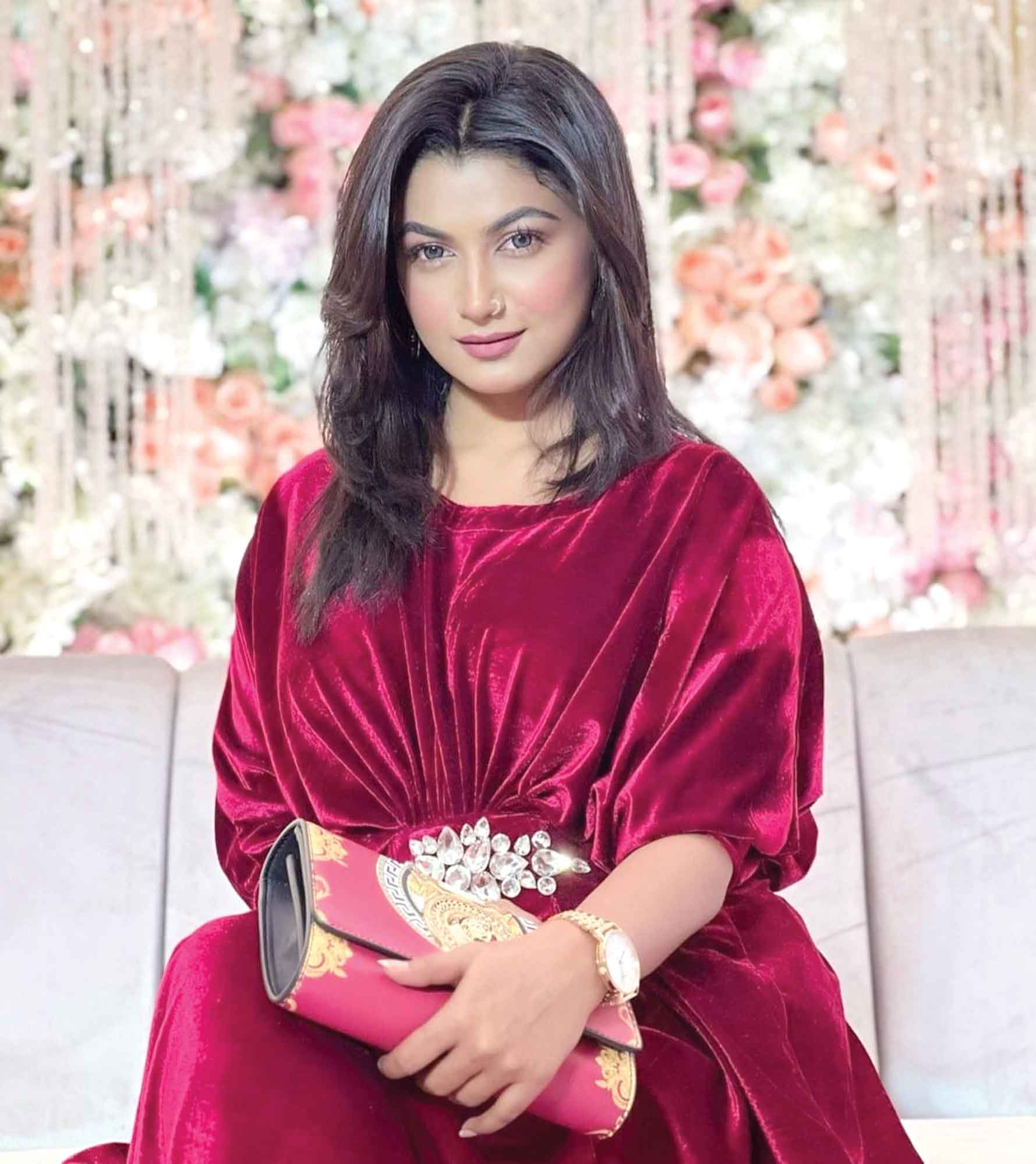 বিয়ে নিয়ে মুখ খুললেন লামিমা