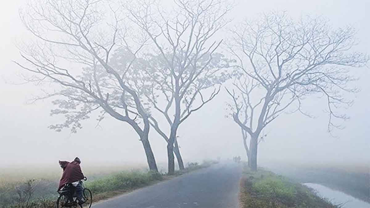 সাগরে নিম্নচাপ, শীতে কাঁপছে তেঁতুলিয়া