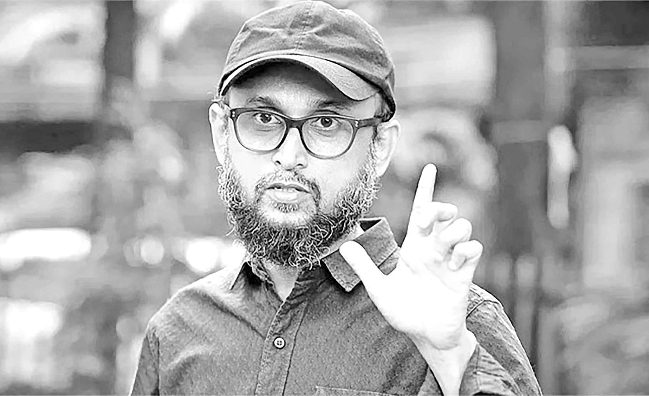 হাসিনার পলায়নের দৃশ্য স্মরণ করিয়ে বার্তা দিলেন ফারুকী