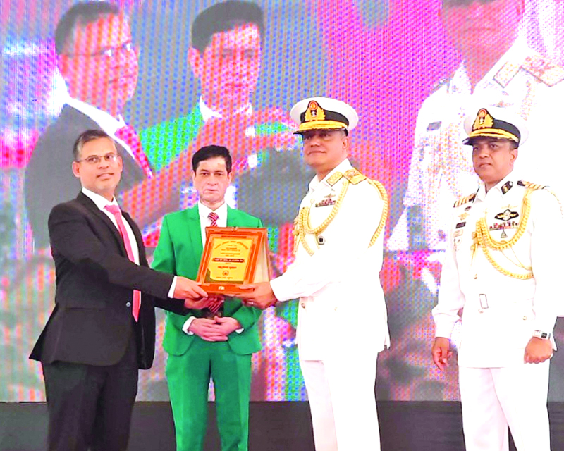 টগি শিপিং ও বসুন্ধরা মাল্টি ট্রেডিংকে সম্মাননা দিল মোংলাবন্দর কর্তৃপক্ষ
