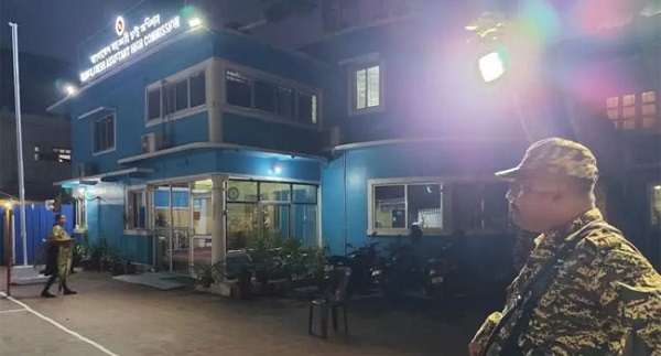 দূতাবাসের নিরাপত্তার বিষয়ে ভিয়েনা কনভেনশনে কী আছে?