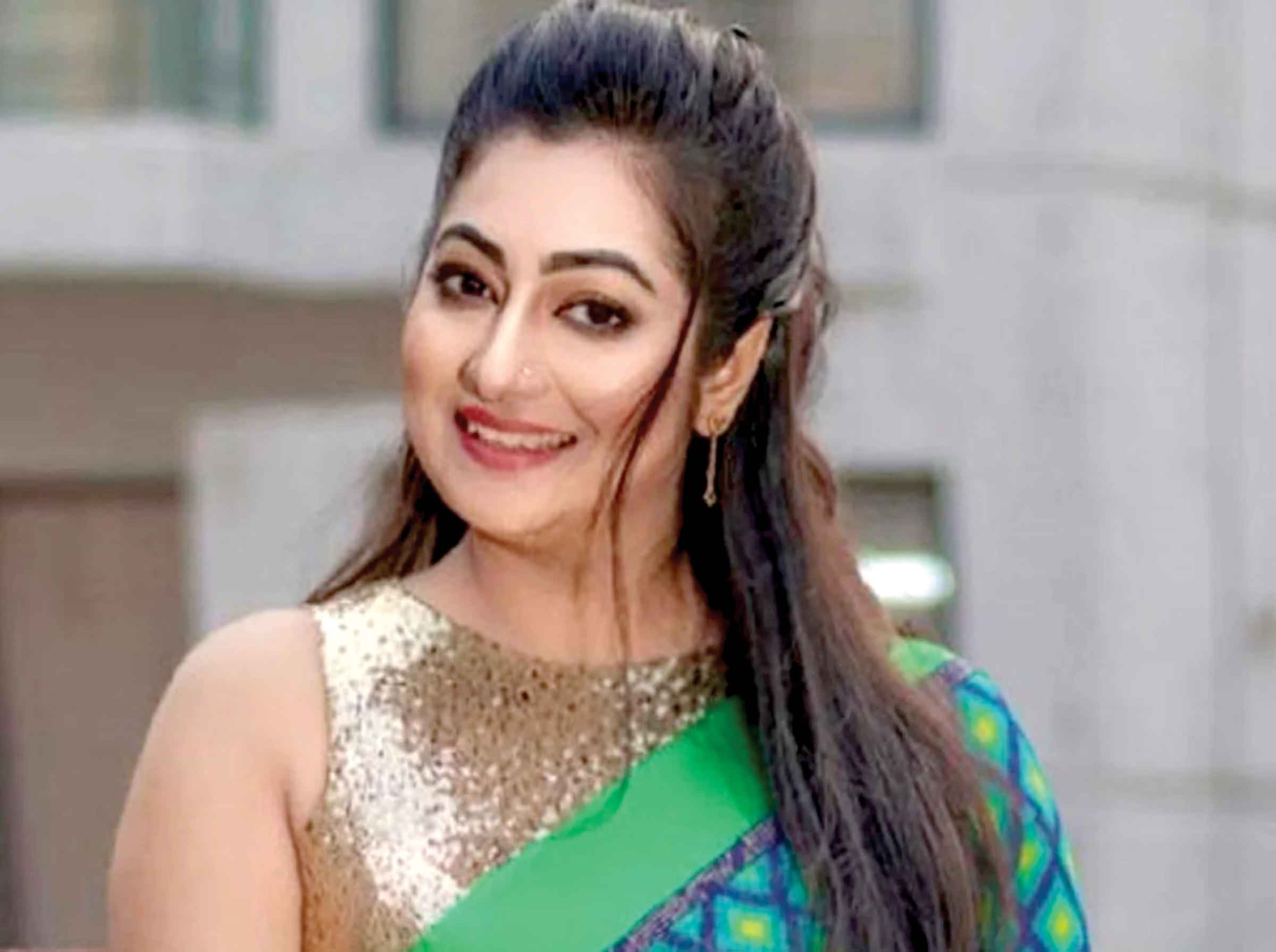 ২৮ বিয়ে নিয়ে মুখ খুললেন রোমানা