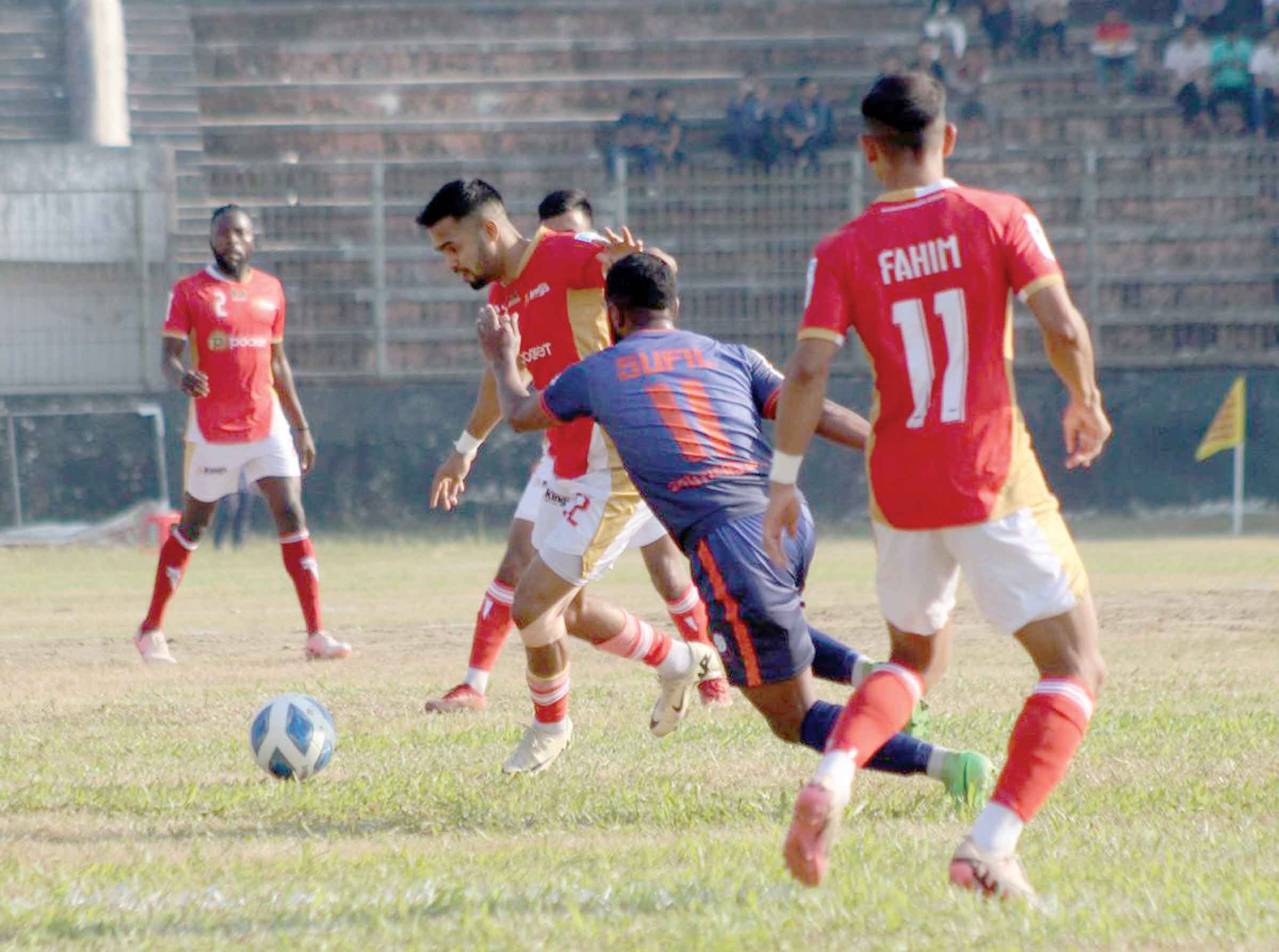 ব্রাদার্সের বিপক্ষে কিংসের ঘাম ঝরানো জয়