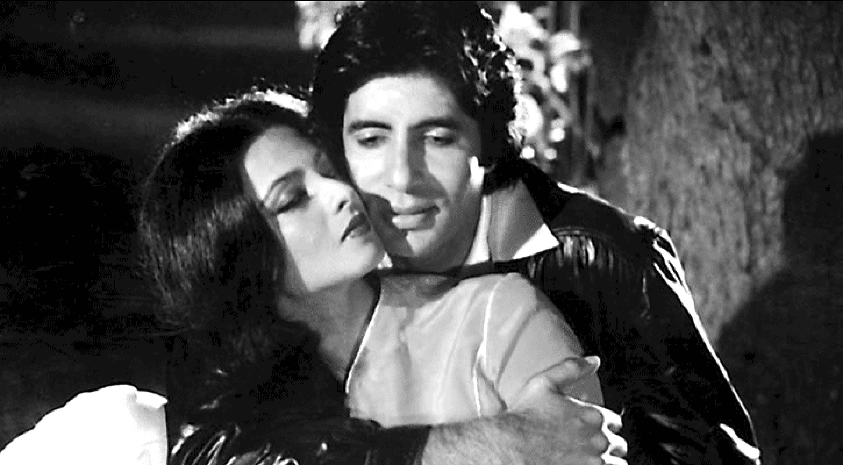 তবুও অমিতাভের খোঁজ রাখেন রেখা