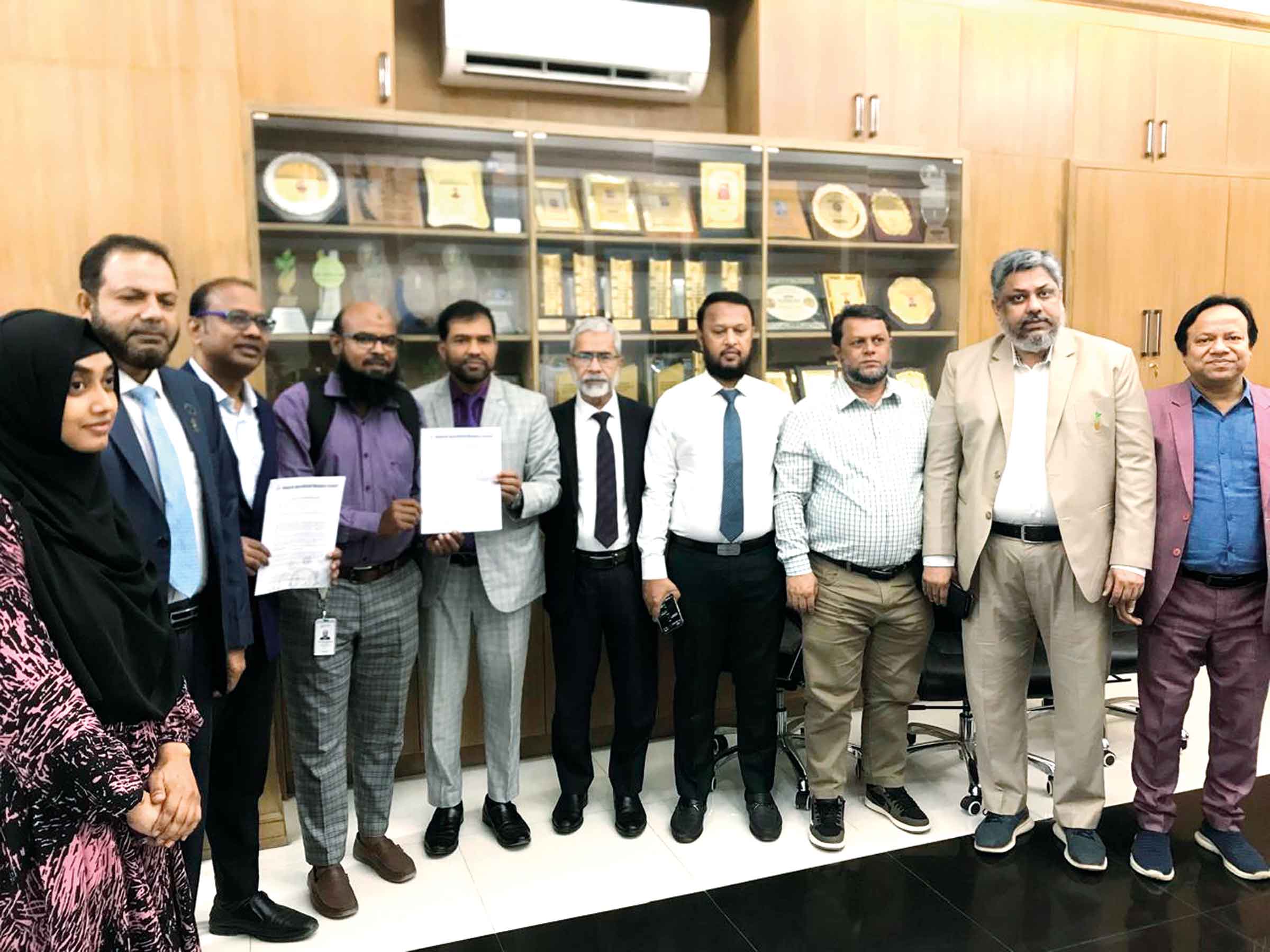 সোনালী লাইফ ও নাগরিক স্পেশালাইজড হাসপাতালের মধ্যে চুক্তি