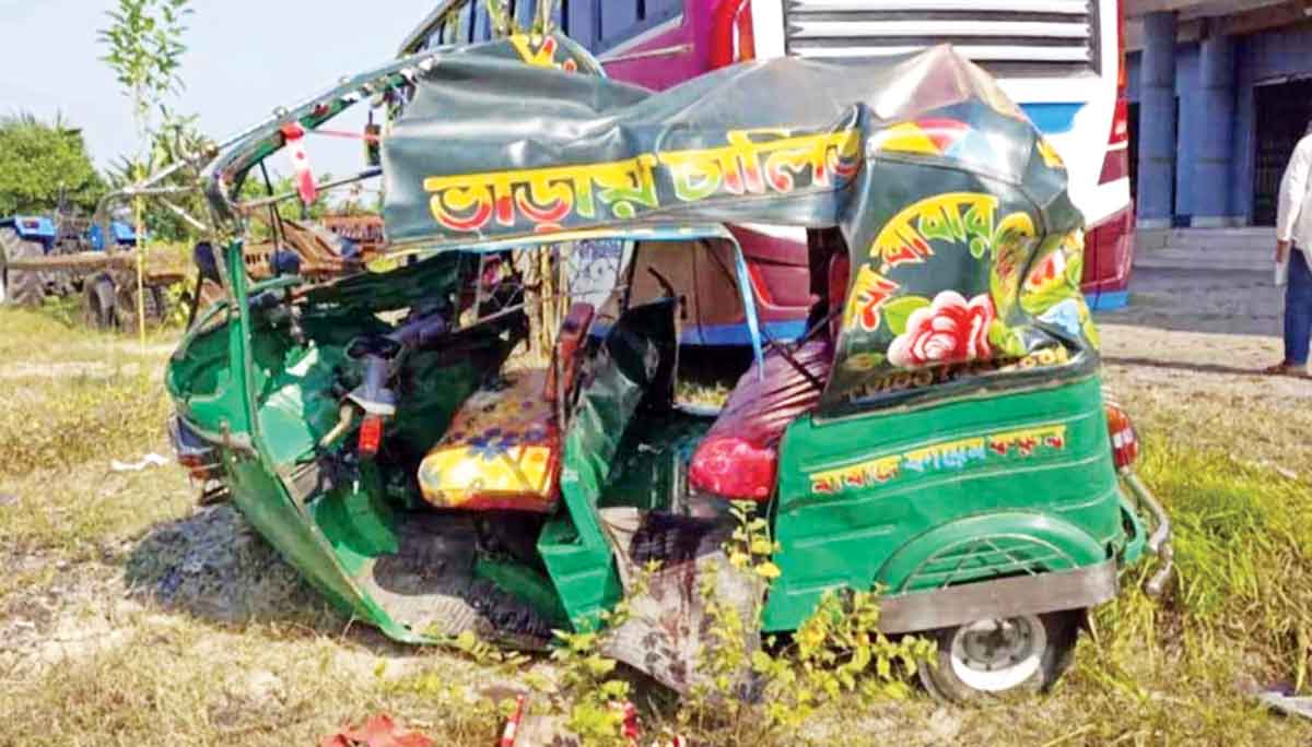 কুমিলস্নায় পৃথক দুর্ঘটনায় দুই শিশুসহ নিহত ৫